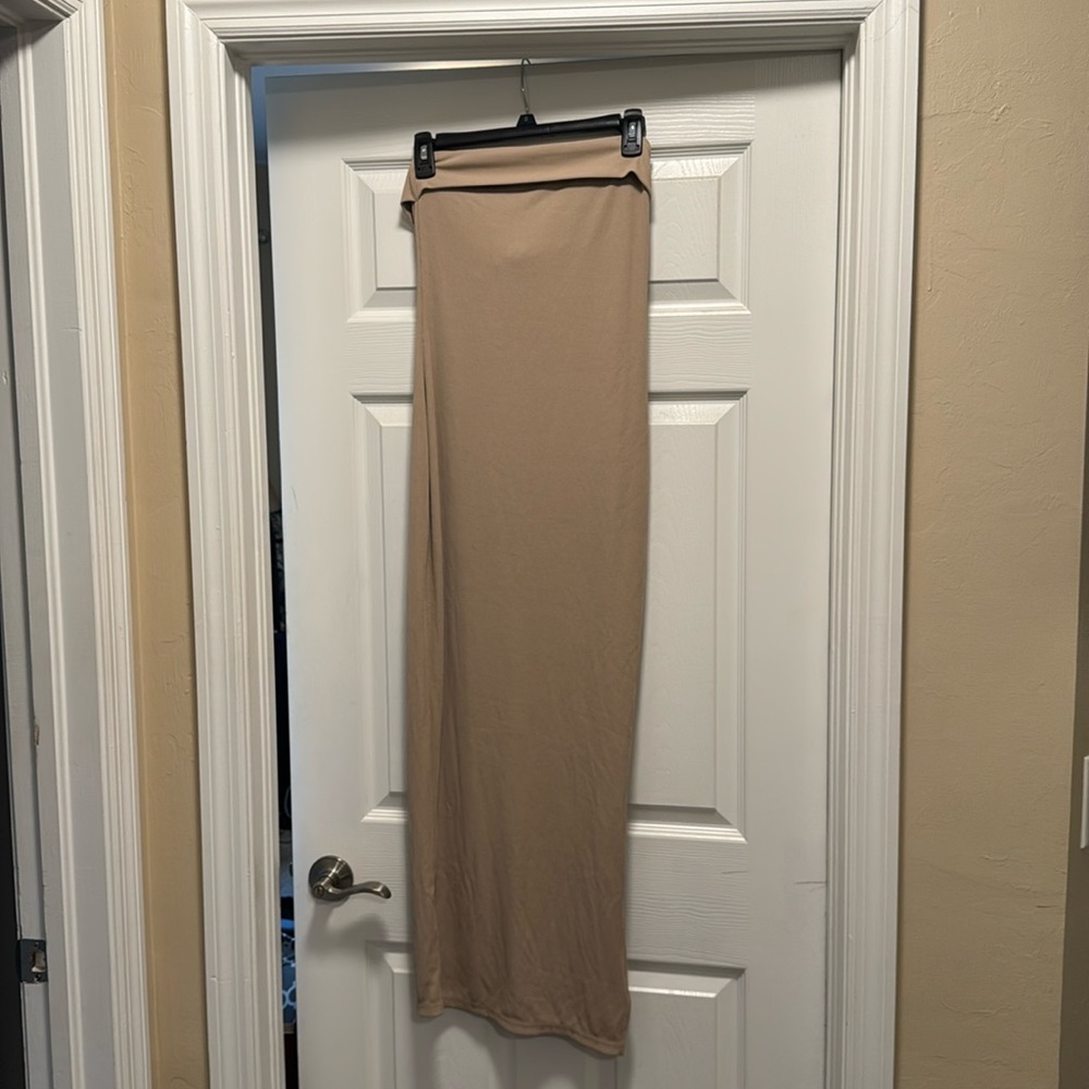 Brand new pretty garden sleevelesss maxi dress
